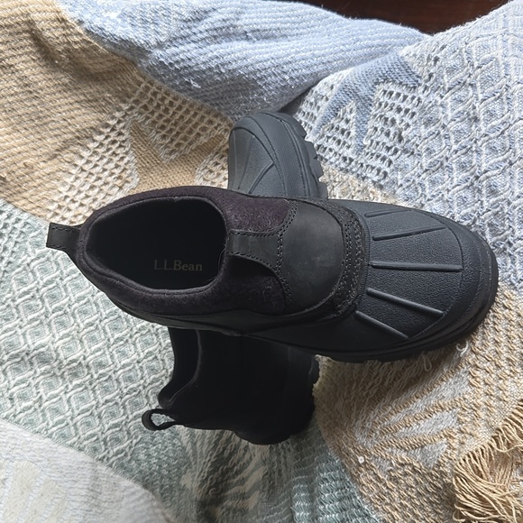 L.L. Bean Shoes - L.L. Bean Black Outdoor Slip-Ons